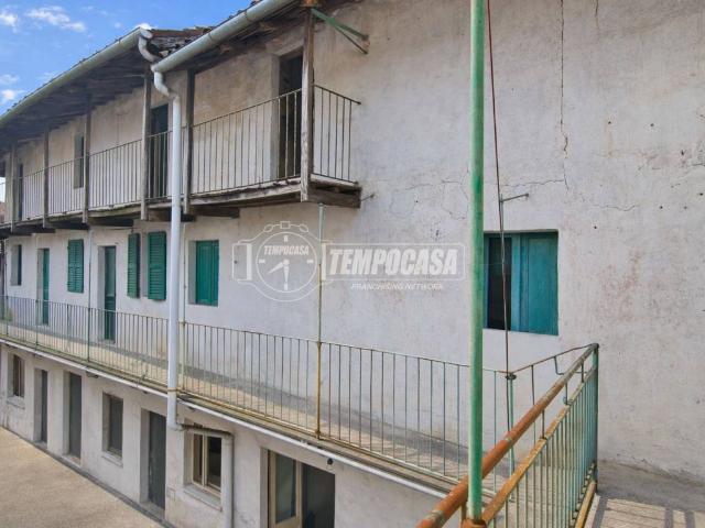 Casa indipendente in vendita a Carpignano Sesia NO