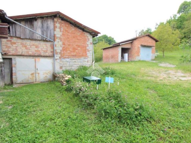 Casa indipendente in vendita a Carpineti RE