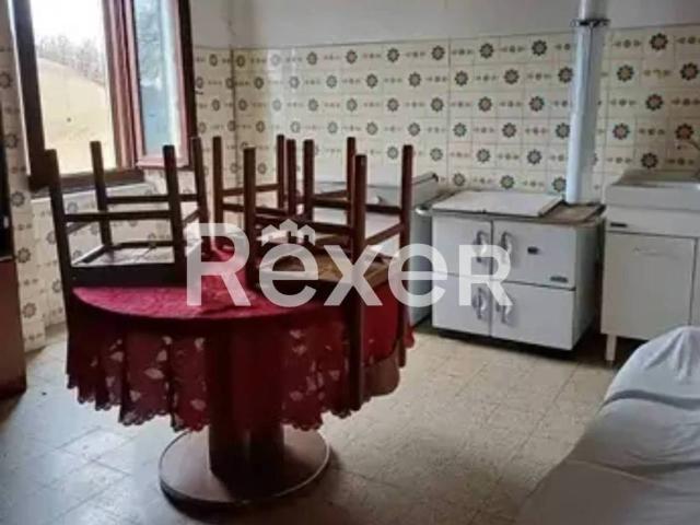 Casa indipendente in vendita a Carpineti RE