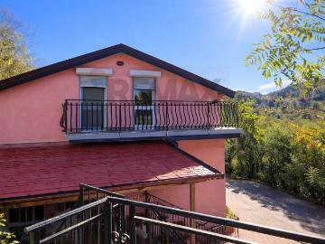 Casa indipendente in vendita a Carrodano SP