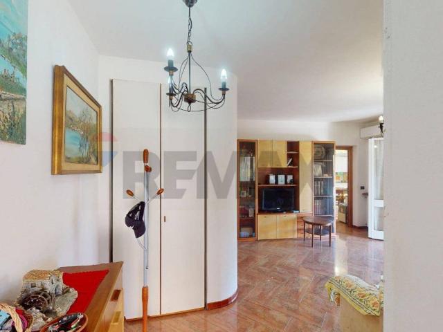 Casa indipendente in vendita a Carrodano SP