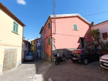 Casa indipendente in vendita a Carrodano SP
