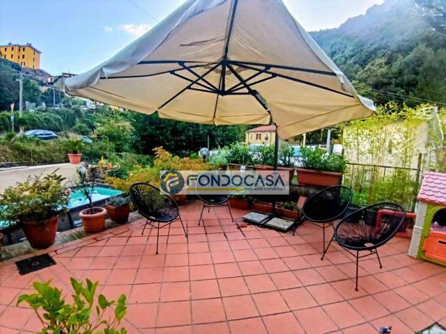 Casa indipendente in vendita a Carrara