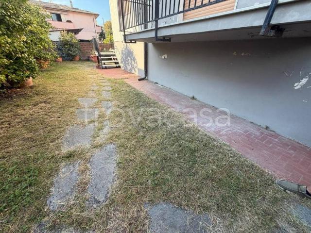 Casa indipendente in vendita a Carrara via della Bassa, Marina Di Carrara