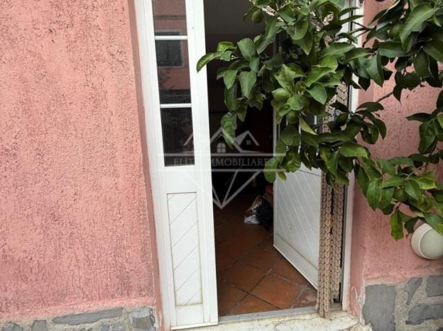 Casa indipendente in vendita a Carrara via Lino Marselli, Fossola