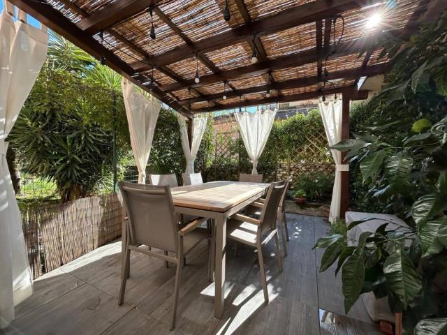Casa indipendente in vendita a Carrara via Pietro Tacca, Centro città