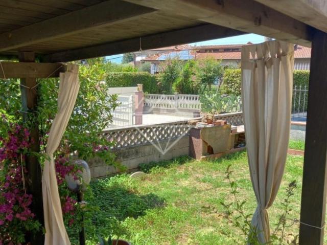 Casa indipendente in vendita a Carrara, Fossone