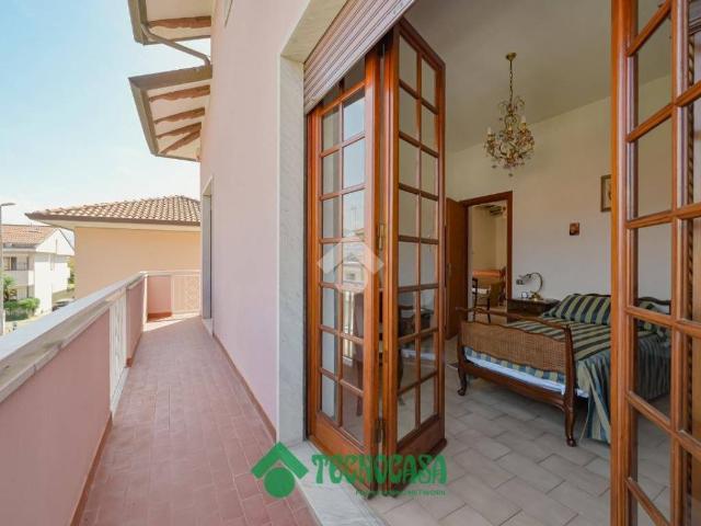 Casa indipendente in vendita a Carrara MS