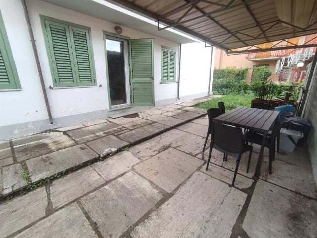 Casa indipendente in vendita a Carrara MS