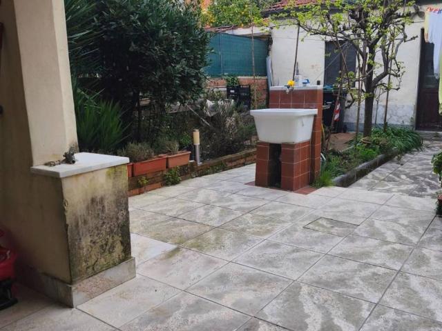 Casa indipendente in vendita a Carrara MS