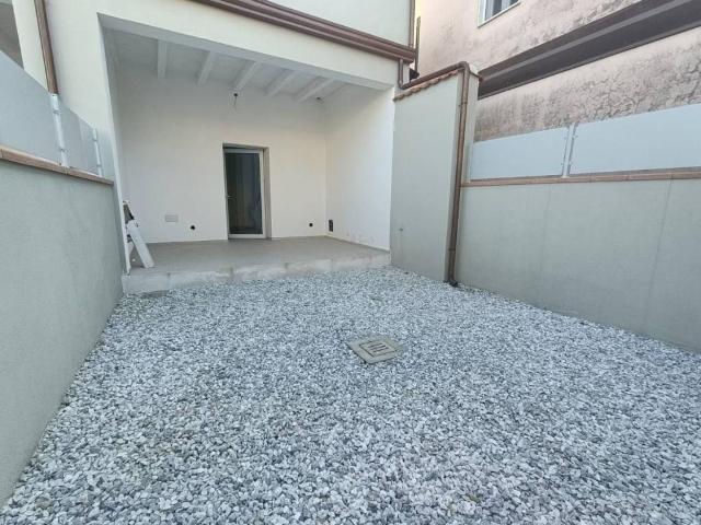Casa indipendente in vendita a Carrara MS