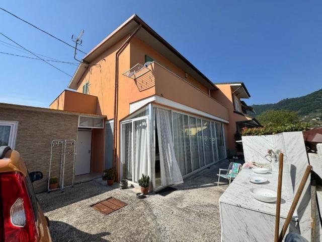 Casa indipendente in vendita a Carrara MS