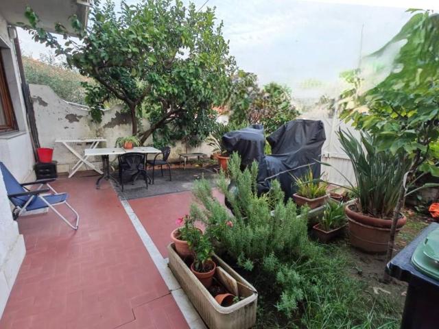 Casa indipendente in vendita a Carrara MS