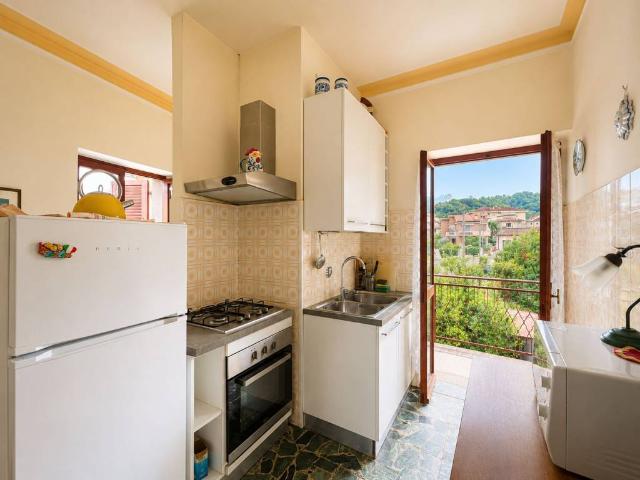 Casa indipendente in vendita a Carrara MS