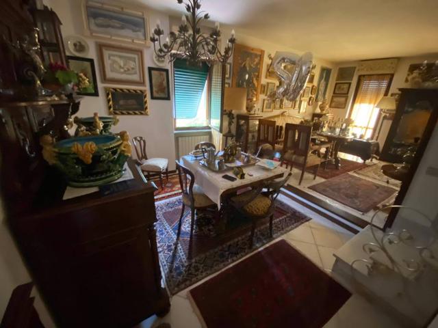 Casa indipendente in vendita a Carrara MS