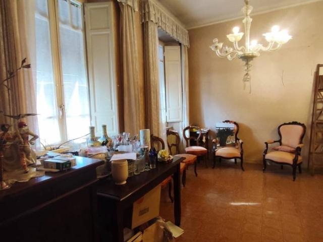Casa indipendente in vendita a Carrara MS