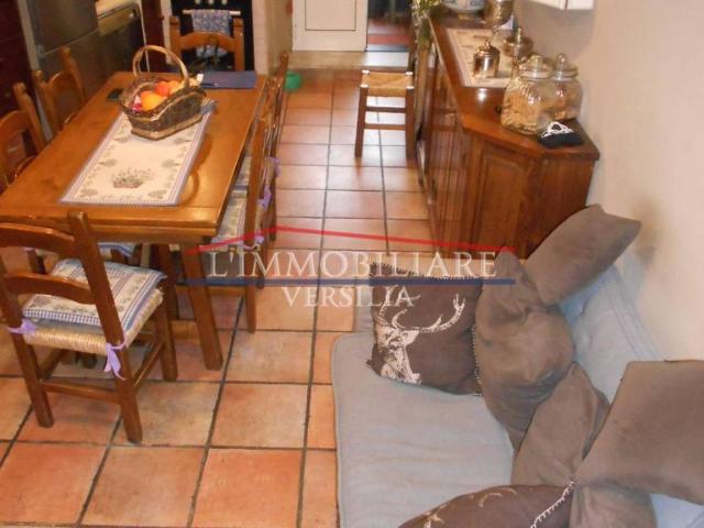 Casa indipendente in vendita a Carrara MS