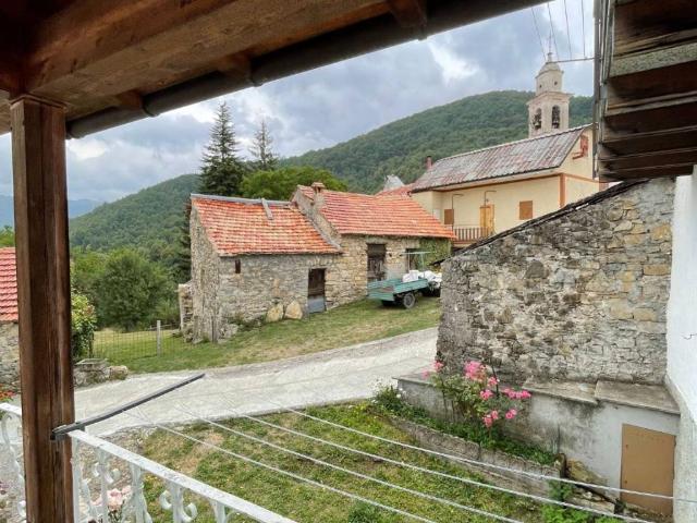 Casa indipendente in vendita a Carrega Ligure AL