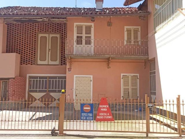 Casa indipendente in vendita a Carrù CN