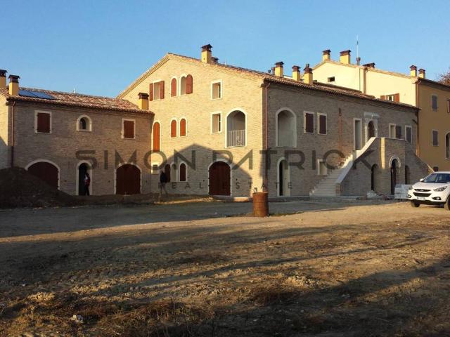 Casa indipendente in vendita a Cartoceto PU