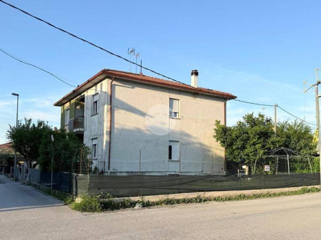 Casa indipendente in vendita a Cartoceto PU
