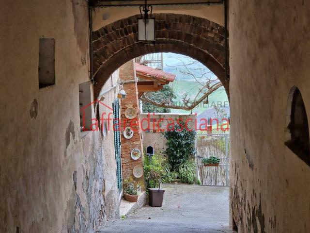 Casa indipendente in vendita a Casciana Terme Lari PI