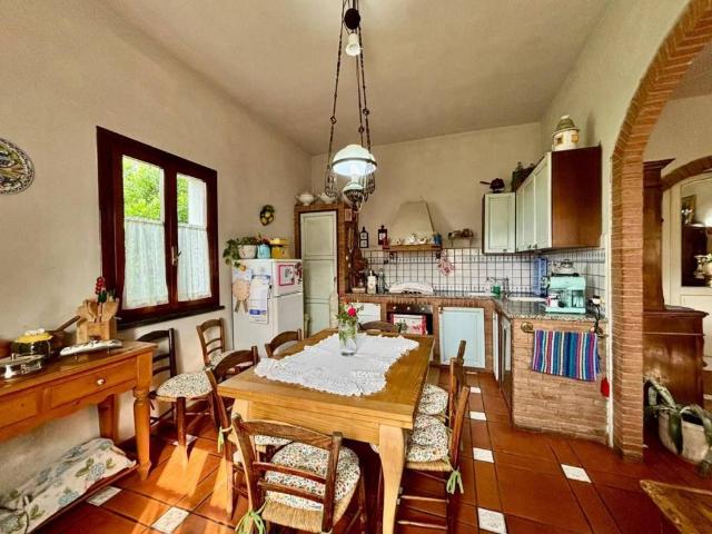 Casa indipendente in vendita a Casciana Terme Lari PI