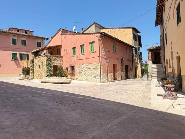 Casa indipendente in vendita a Casciana Terme Lari PI