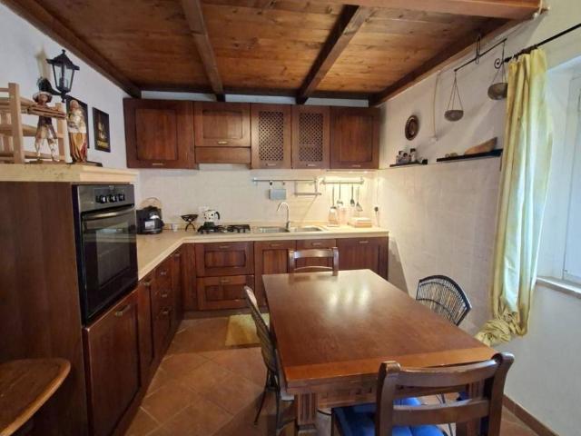 Casa indipendente in vendita a Casciana Terme Lari PI
