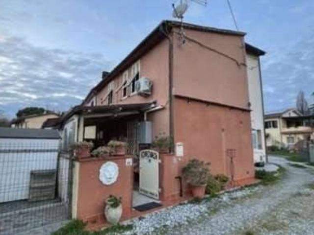 Casa indipendente in vendita a Cascina PI