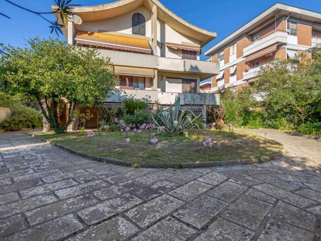 Casa indipendente in vendita a Cascina PI