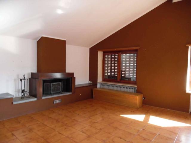 Casa indipendente in vendita a Cascinette d'Ivrea TO