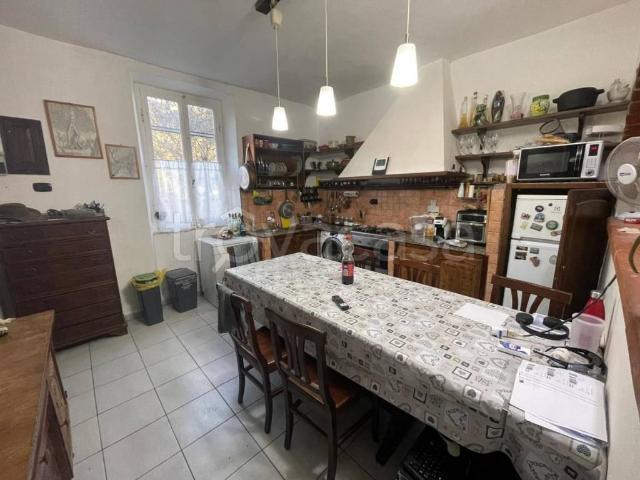 Casa indipendente in vendita a Casano, Luni