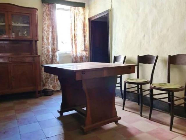 Casa indipendente in vendita a Casanova Lerrone SV