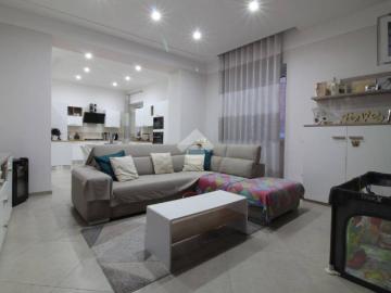 Casa indipendente in vendita a Casagiove CE