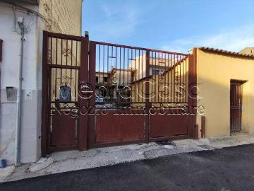 Casa indipendente in vendita a Casaluce CE