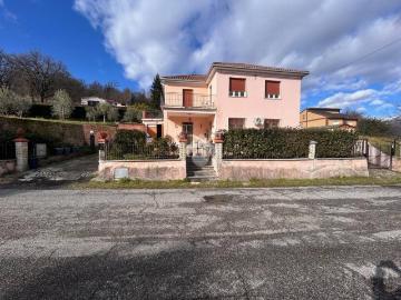 Casa indipendente in vendita a Casalvieri FR