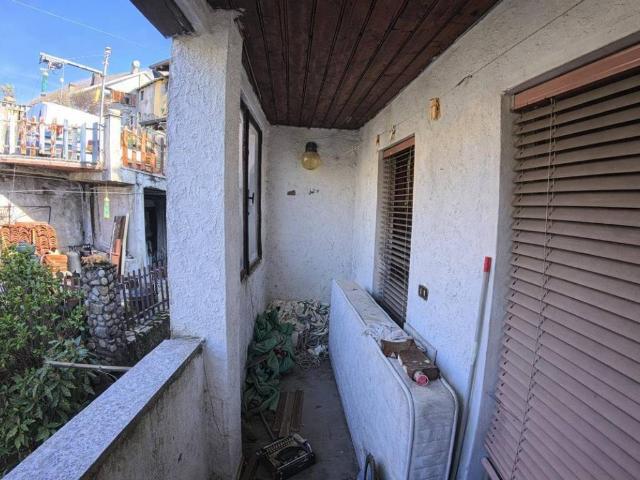Casa indipendente in vendita a Casalzuigno VA