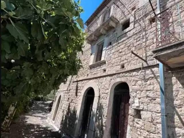 Casa indipendente in vendita a Casalanguida CH