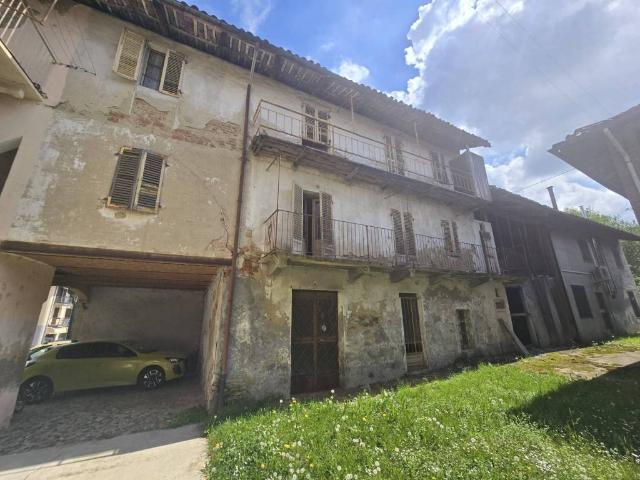 Casa indipendente in vendita a Casalborgone TO