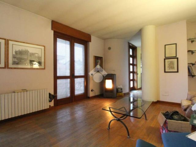 Casa indipendente in vendita a Casalbuttano ed Uniti CR