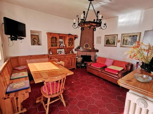 Casa indipendente in vendita a Casale Corte Cerro VB
