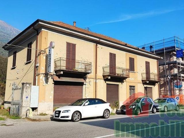 Casa indipendente in vendita a Casale Corte Cerro VB