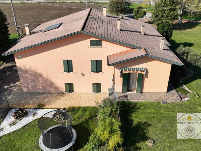 Casa indipendente in vendita a Casale di Scodosia PD