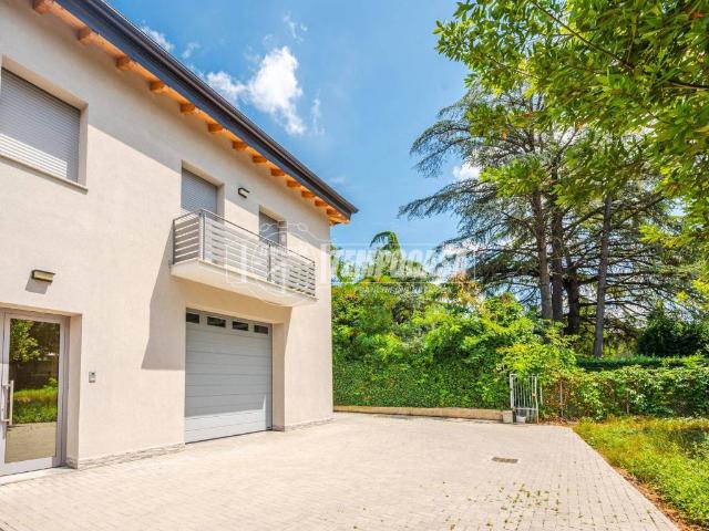 Casa indipendente in vendita a Casalgrande RE