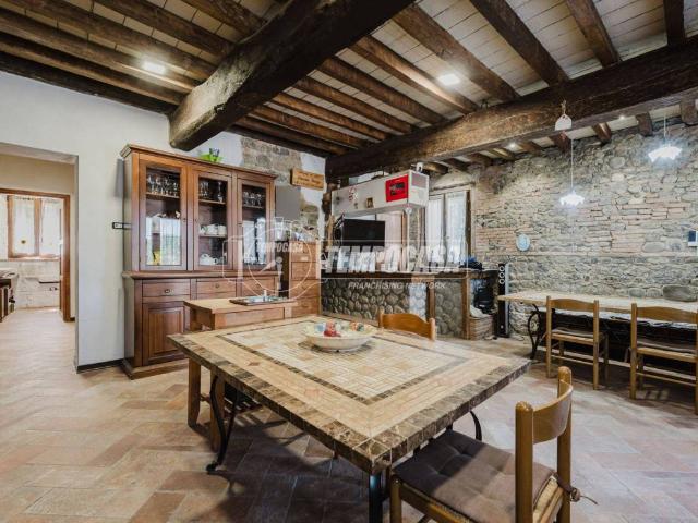 Casa indipendente in vendita a Casalgrande RE