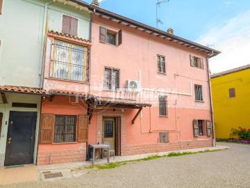 Casa indipendente in vendita a Casalgrande RE