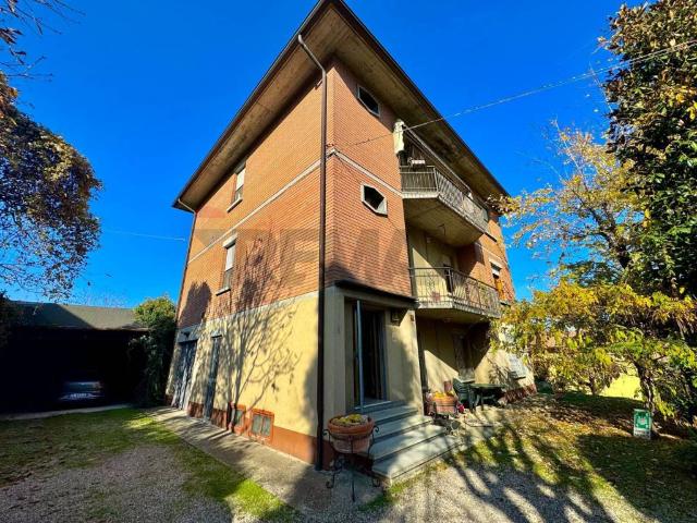 Casa indipendente in vendita a Casalgrande RE
