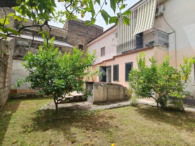 Casa indipendente in vendita a Casapulla CE