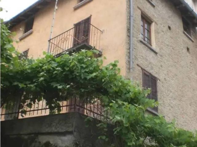Casa indipendente in vendita a Casargo LC